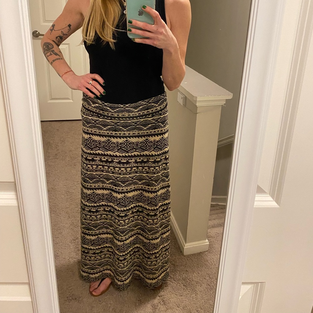 American Rag long skirt, tan color w black design.